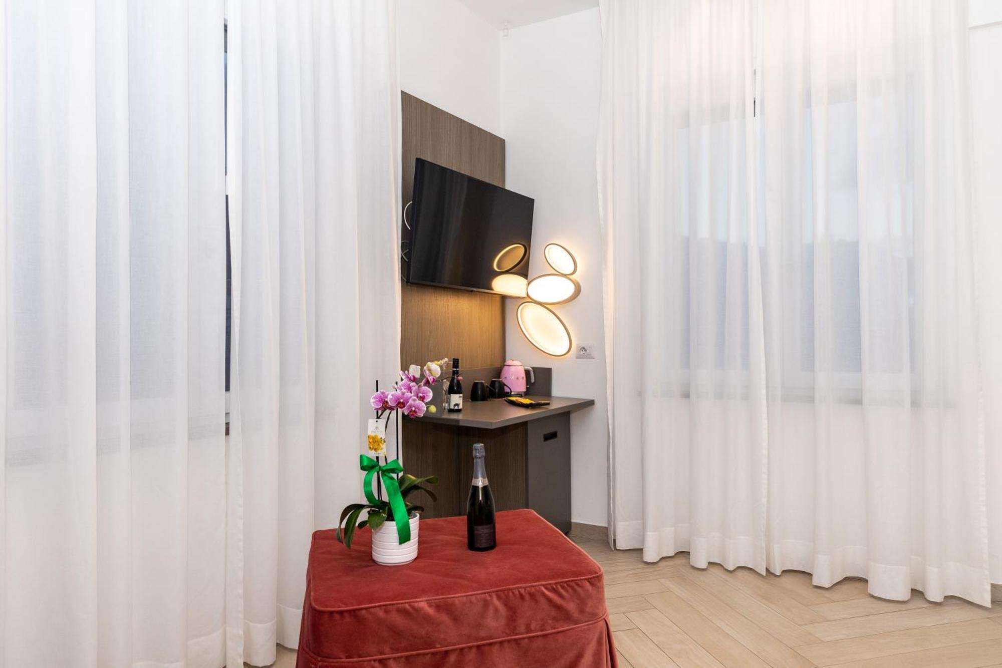 Patriziella 4 Rooms Соренто Екстериор снимка