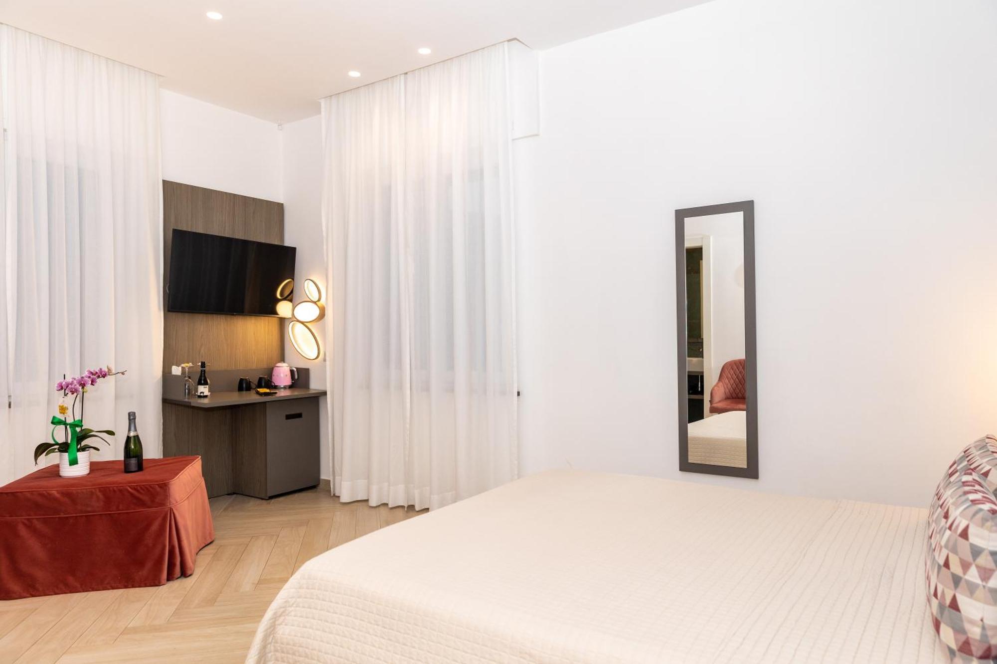 Patriziella 4 Rooms Соренто Екстериор снимка